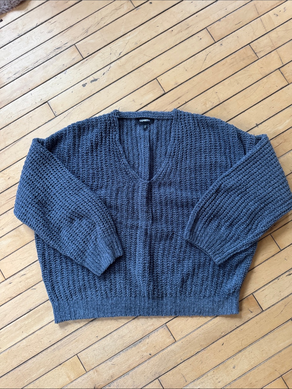 Express Women's Blue Chunky V-Neck Sweater